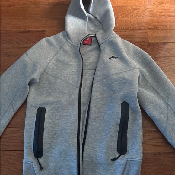 Nike Other - Men’s Nike Tech size small Gray zip up hoodie. Great condition